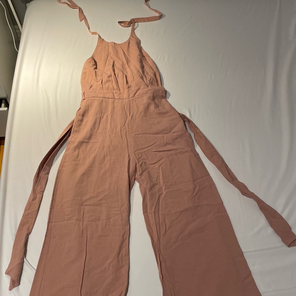 Zara rose pale dress. Perfect for a night out or a date!